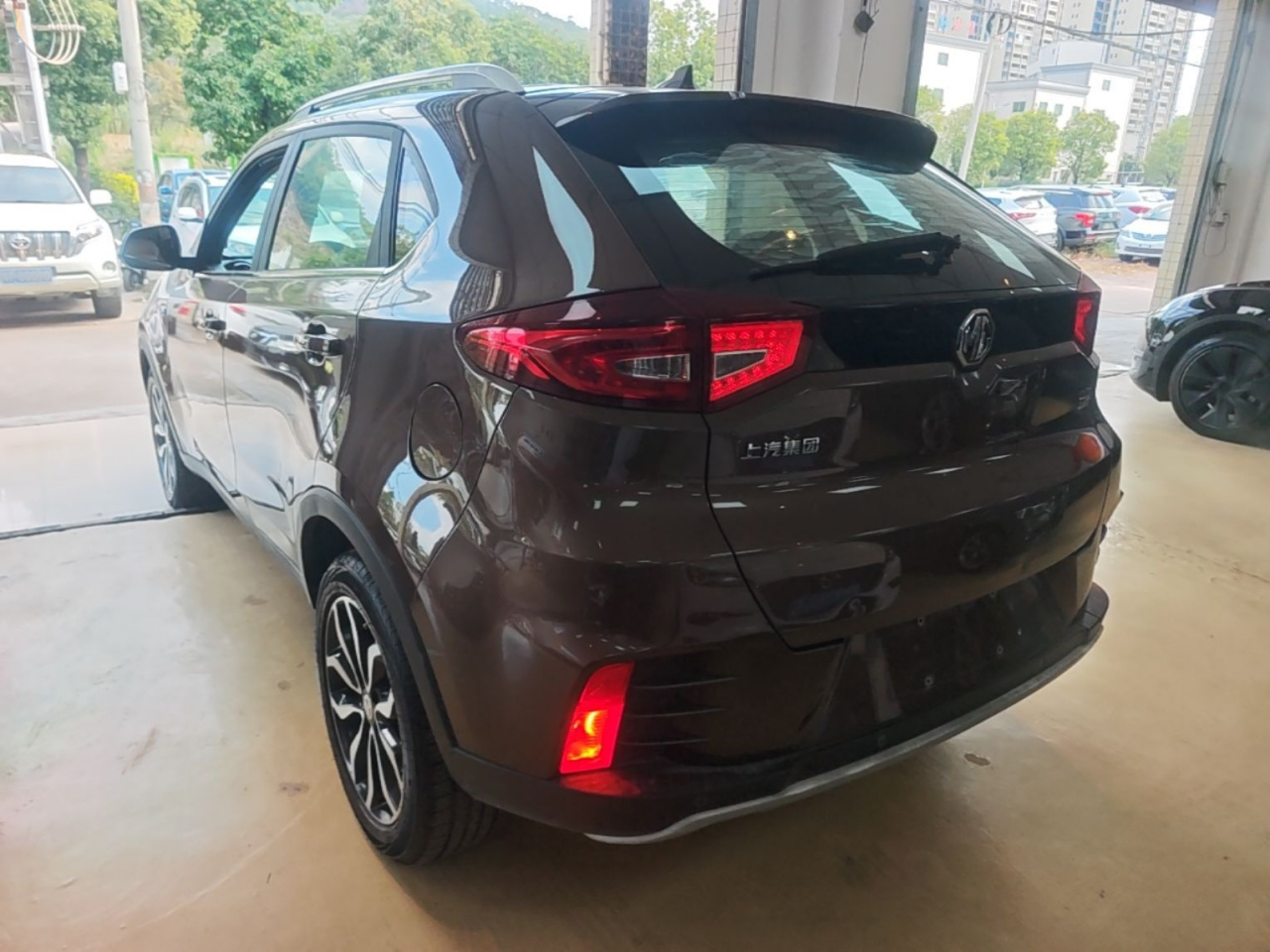 GS 2017 20T AT Exclusive photo 4