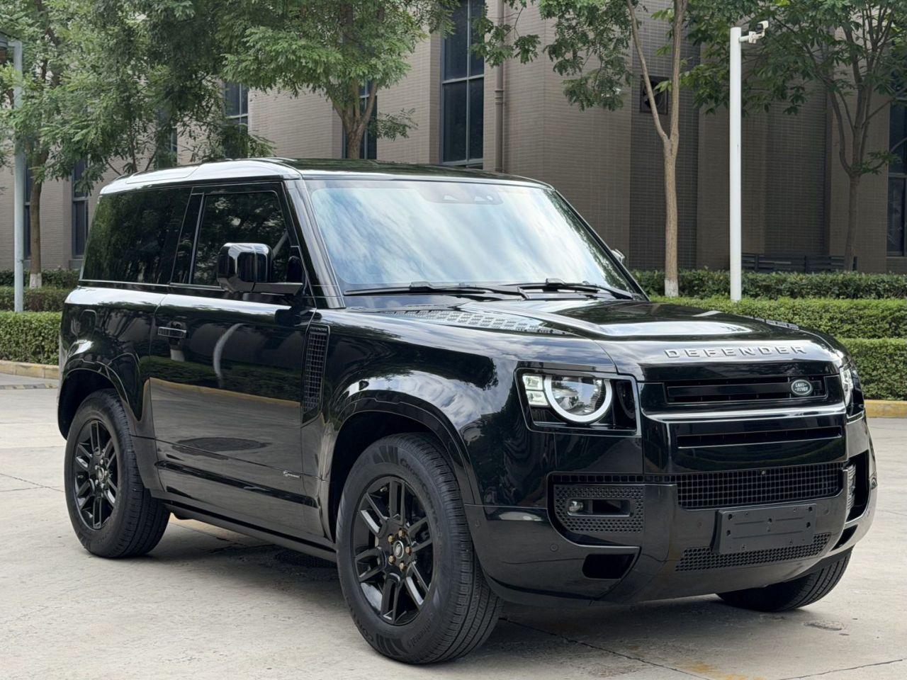 Defender 2021 90 P400 X-DYNAMIC S photo 5