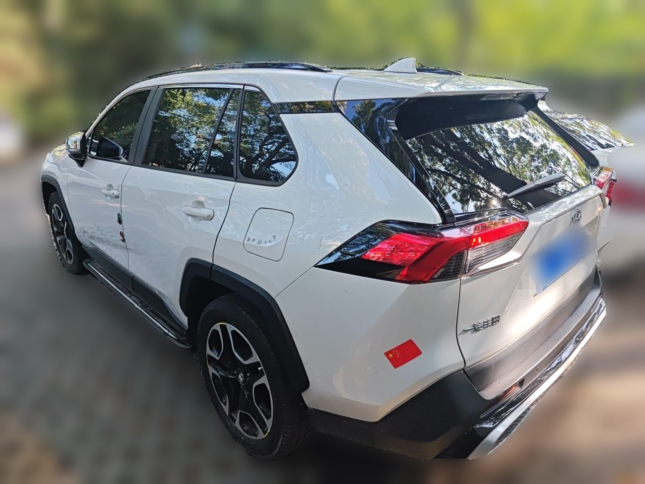 RAV4 2021 2.0L CVT RWD Premium photo 4