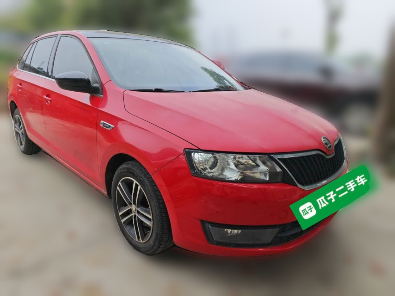 Rapid Spaceback 2016 Facelift 1.6L AT photo 3