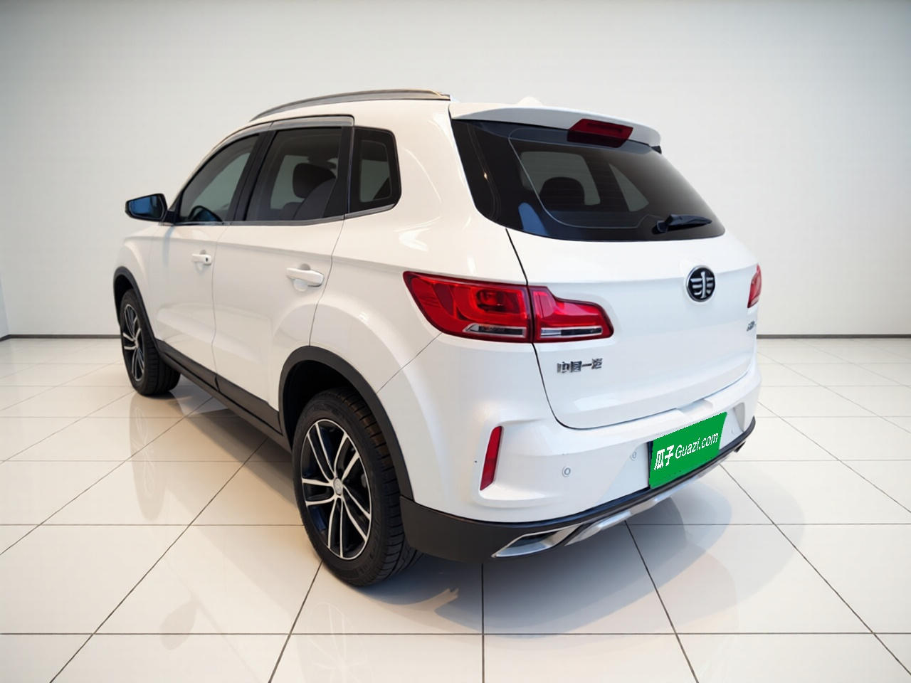 Bestune X40 2017 1.6L AT Luxury photo 3