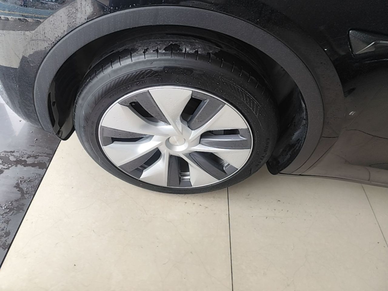 Model Y 2022 Facelift RWD photo 2