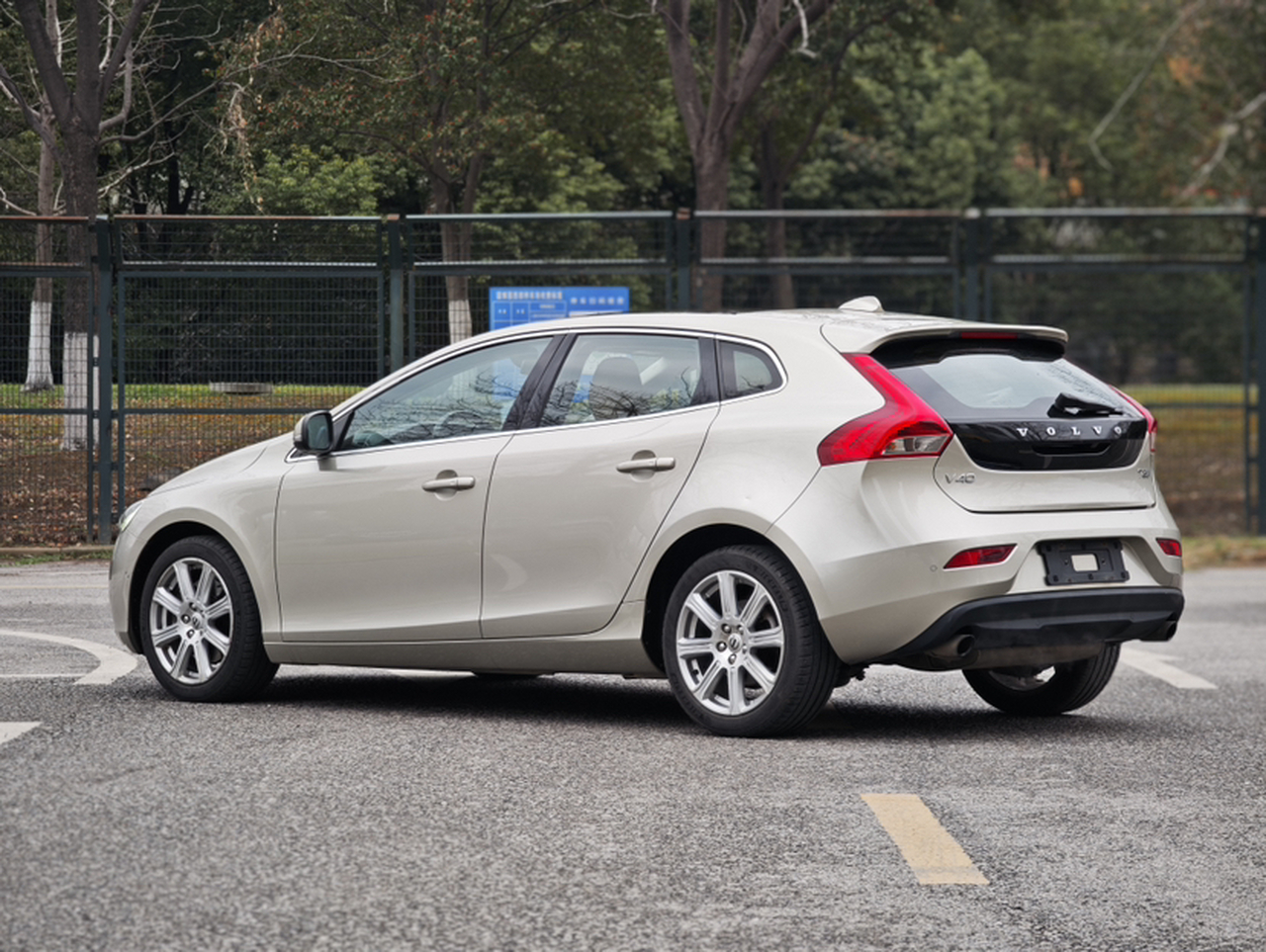 V40 2017 T3 photo 4