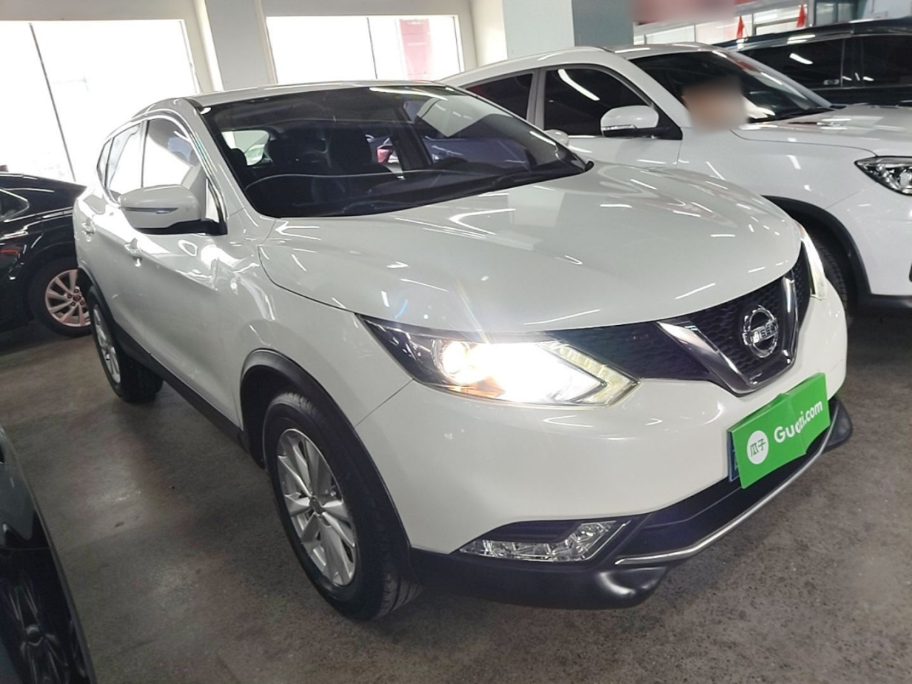 Qashqai 2016 2.0L CVT Elite photo 3