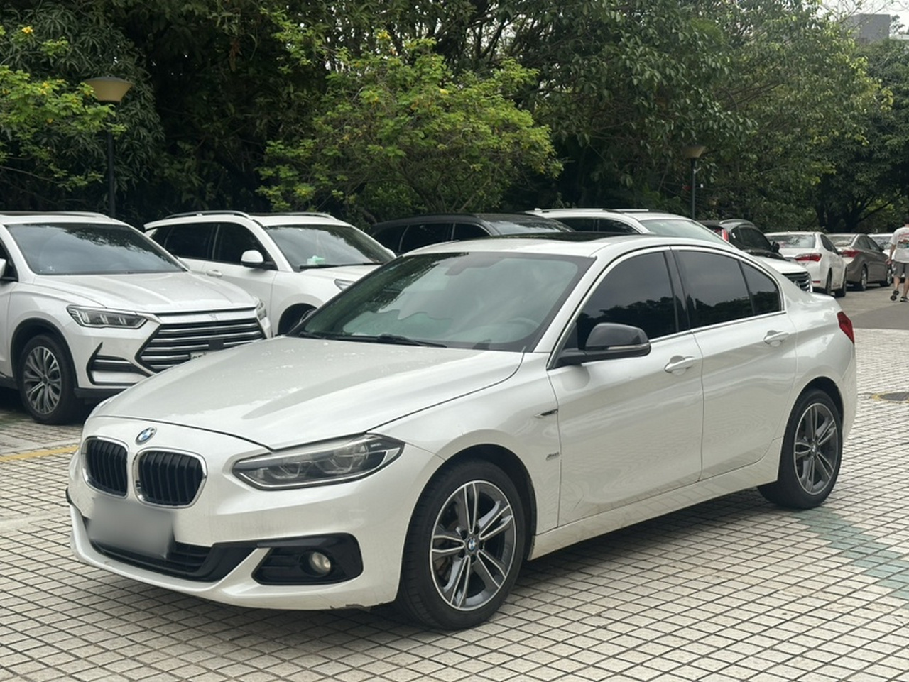 1 Series 2017 118i Sport