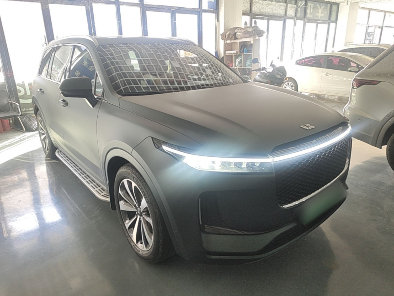 Li Auto ONE 2020 EREV 6-Seater photo 3