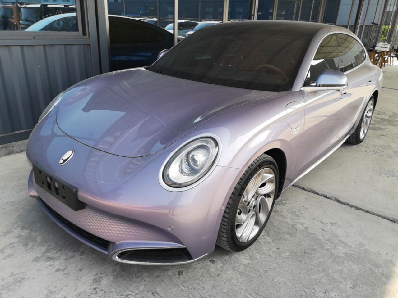 2022 555km Premium