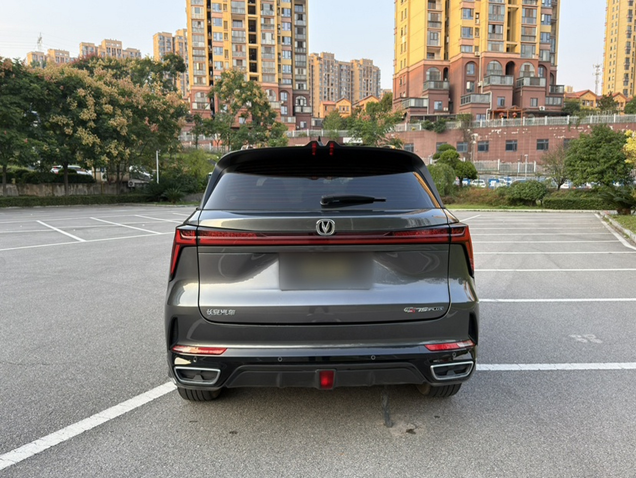 CS75 PLUS 2023 3rd Gen 1.5T AT Premium photo 4