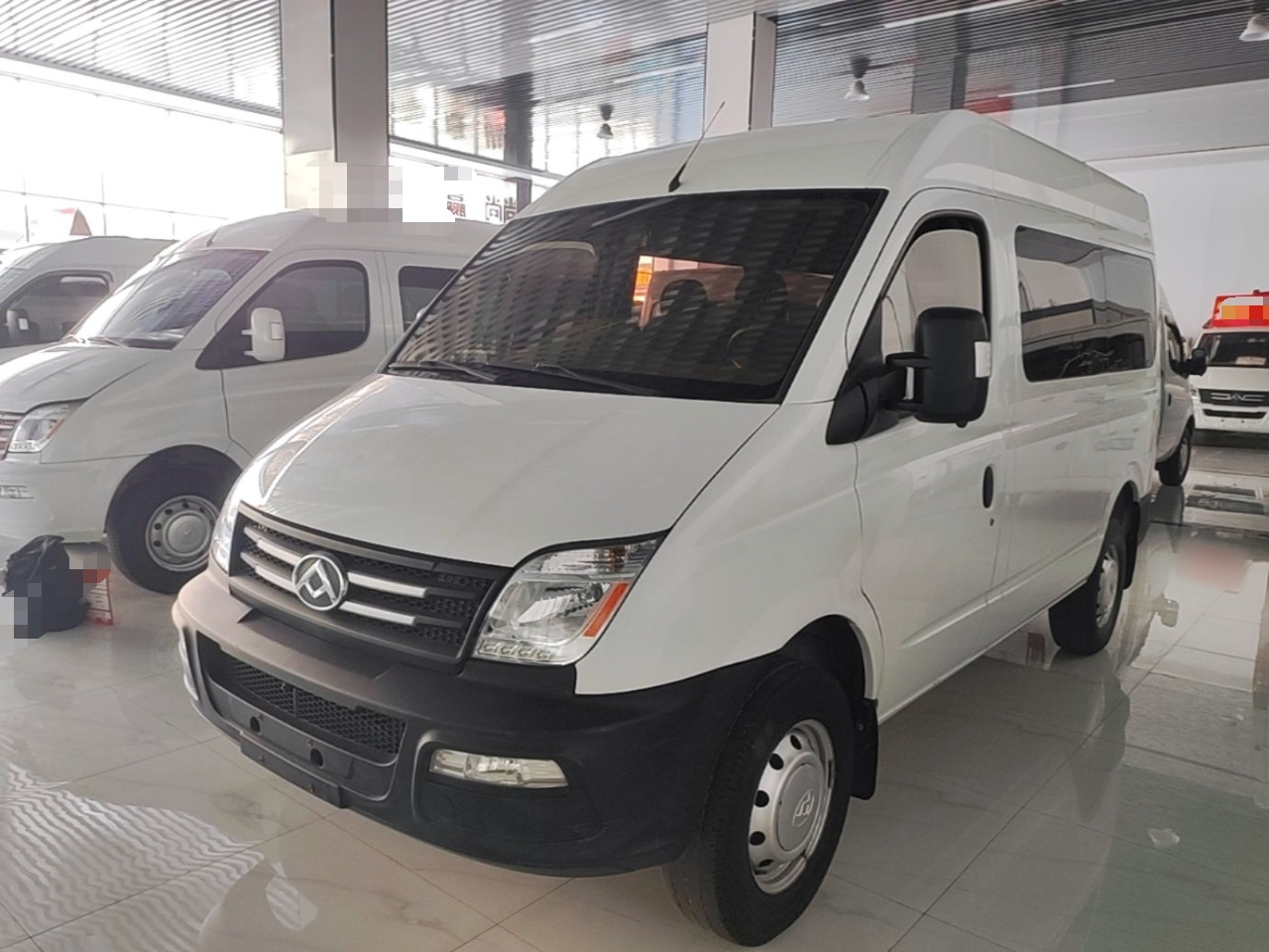 MAXUS V80 2019 2.5T Classic 6 MT Facelift Short Wheelbase 5/6-Seater