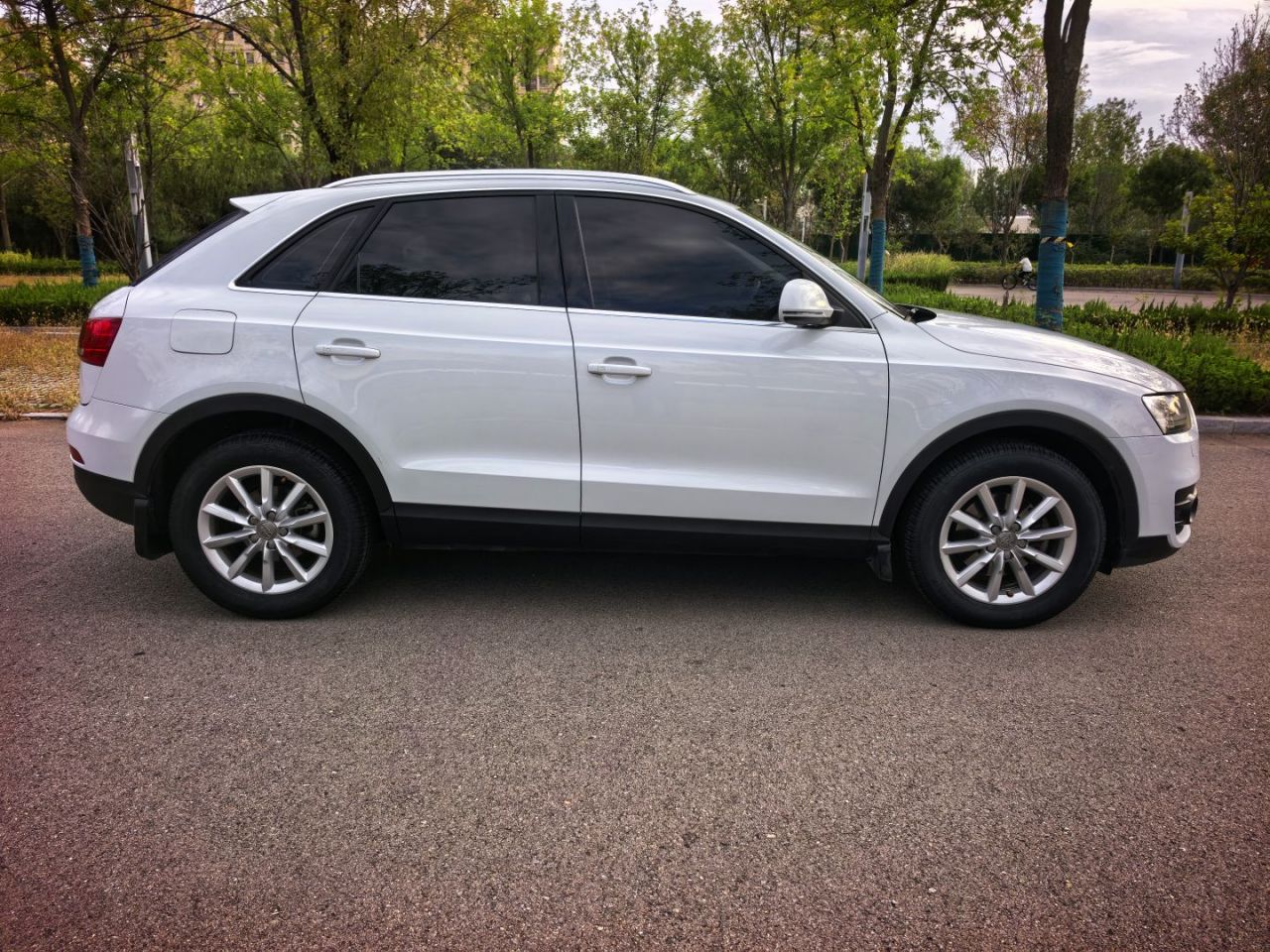 Q3 2015 30 TFSI Progressive photo 4