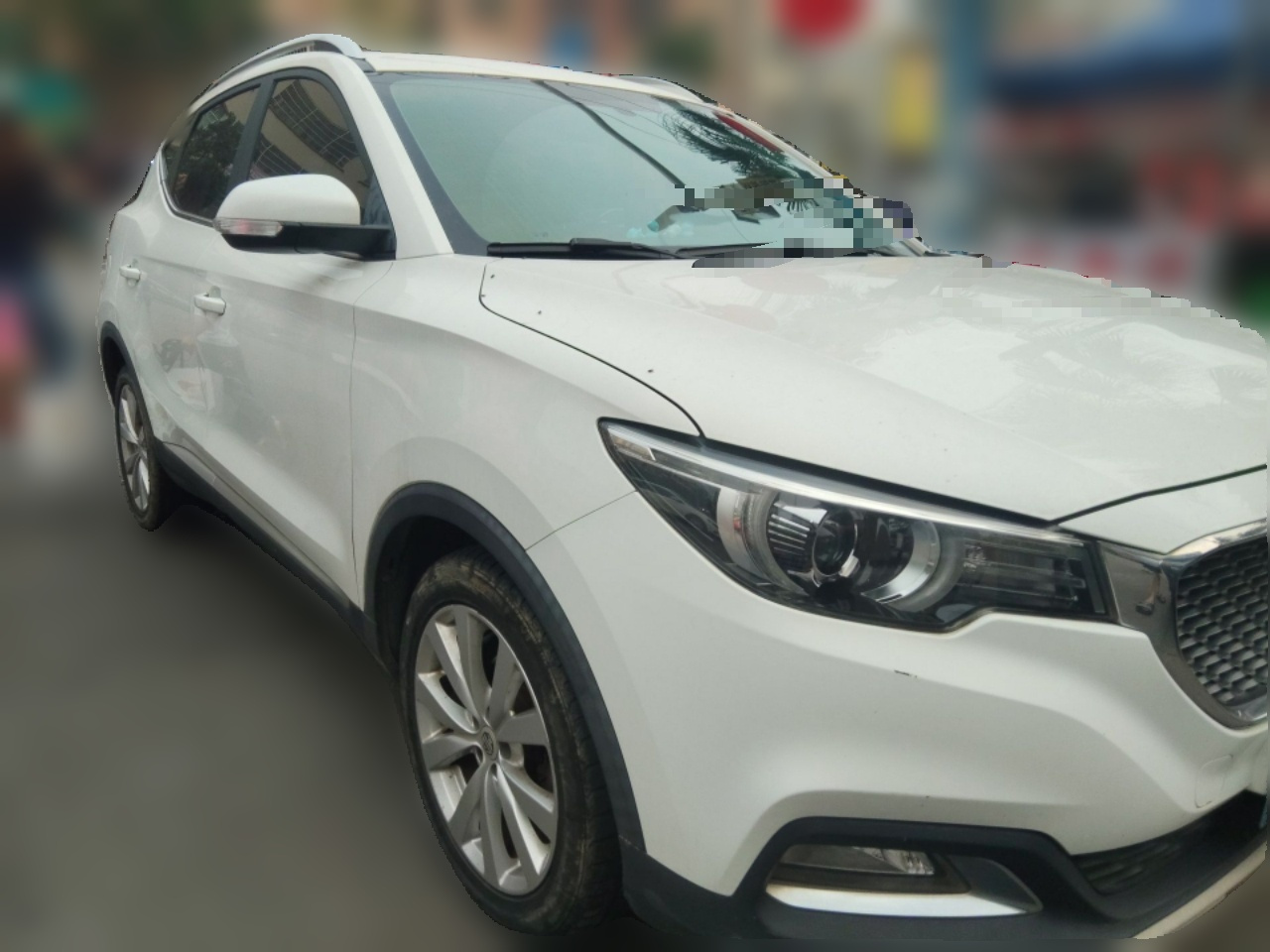 ZS 2017 1.5L AT Luxury photo 3