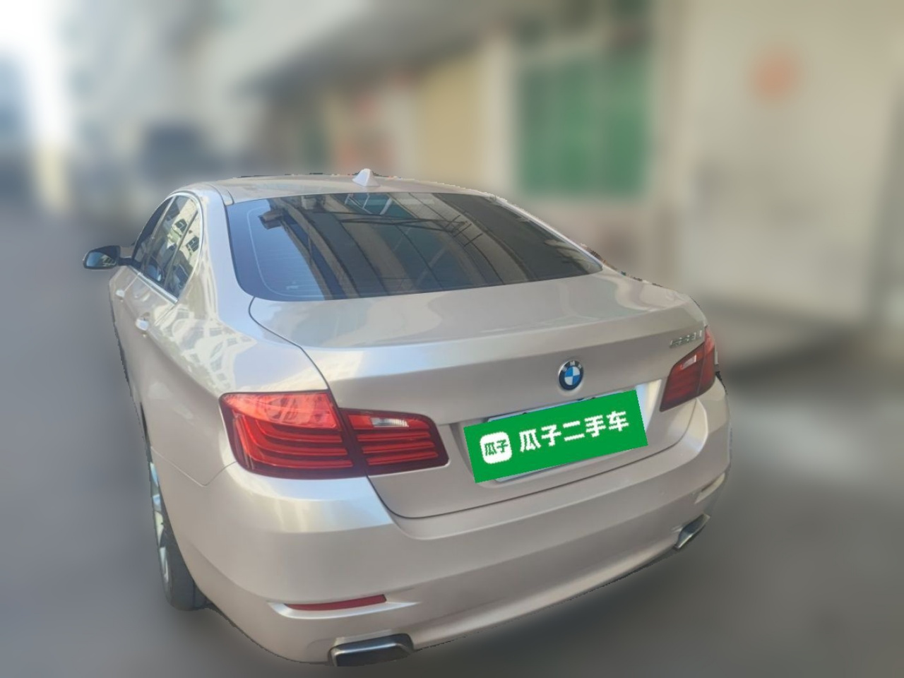 5 Series 2017 528Li Leading photo 4