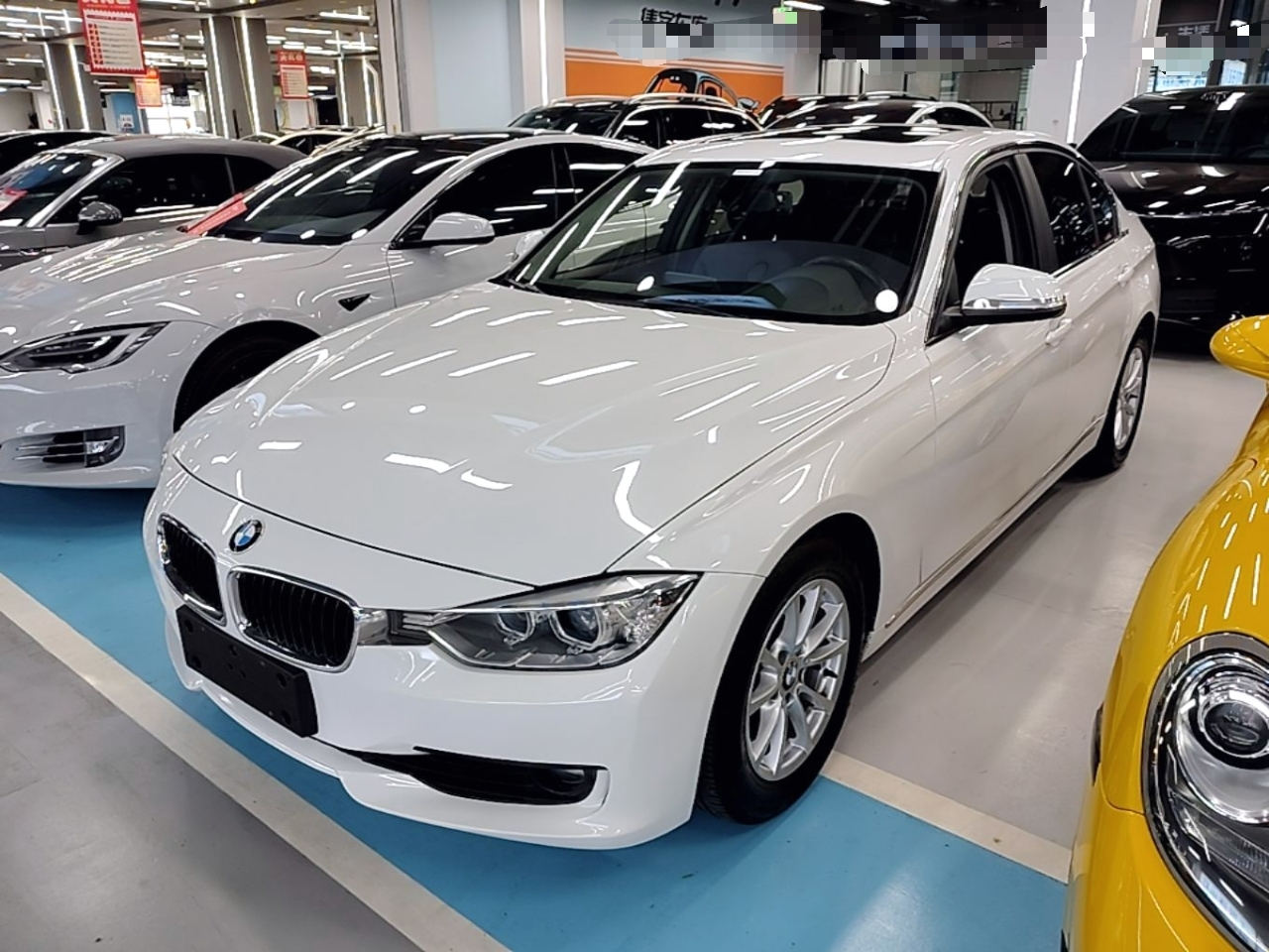 3 Series 2013 316i Progressive