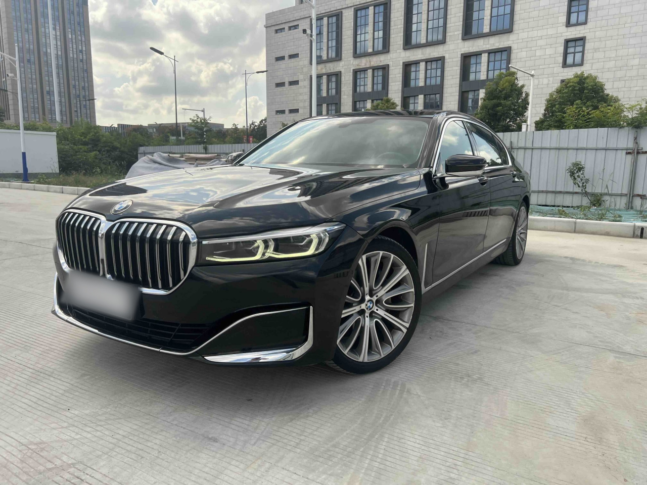 7 Series 2019 Facelift 740Li Leading Luxury