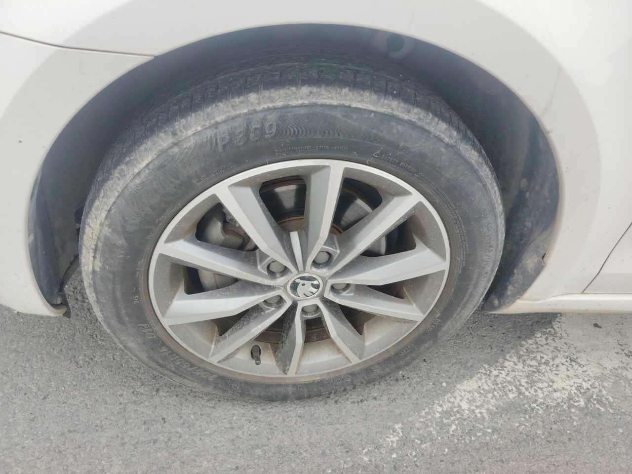 Octavia 2017 1.6L MT photo 5