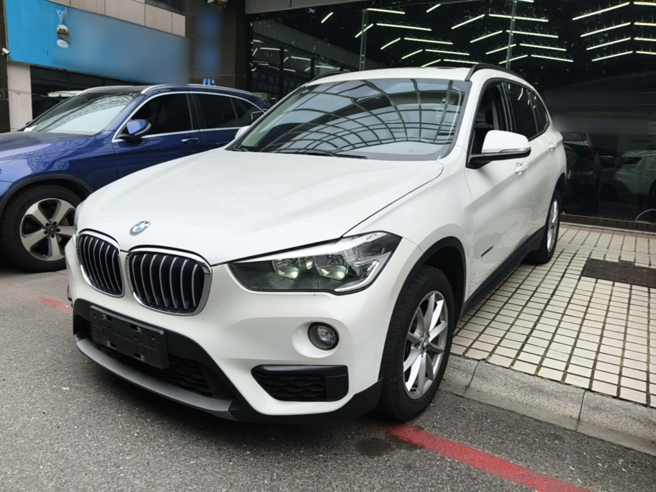 X1 2016 sDrive18Li Fashion