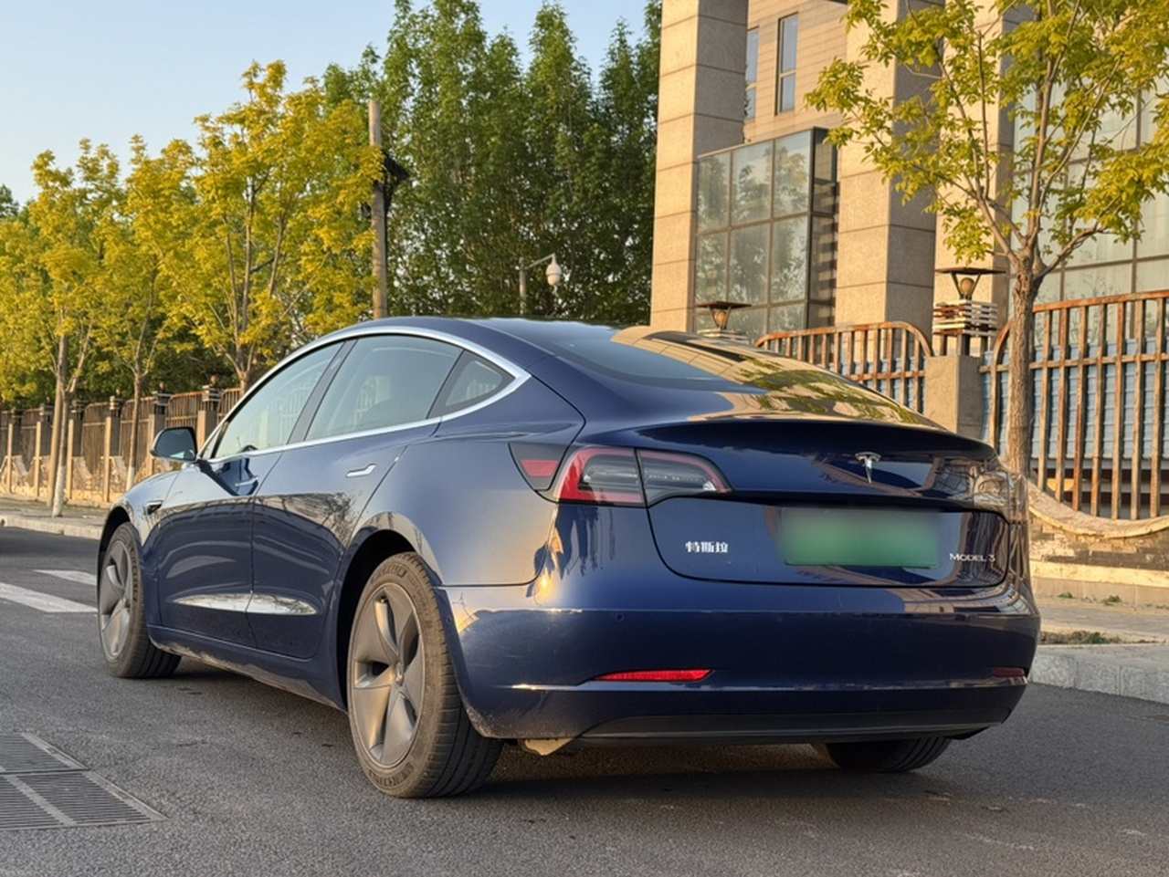 Model 3 2019 Standard Range RWD Upgraded photo 3