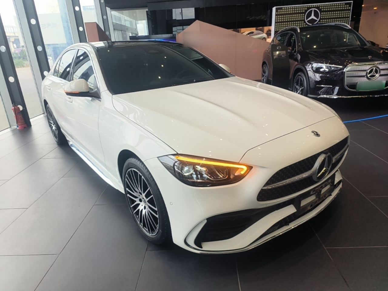 C-Class 2025 Facelift C 260 L Sport photo 3