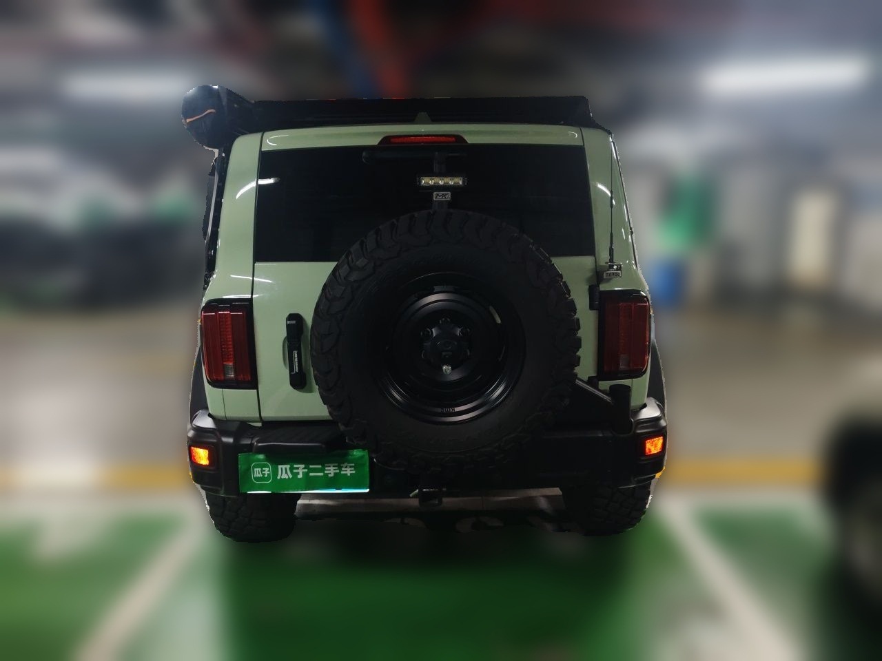 300 2021 2.0T photo 5