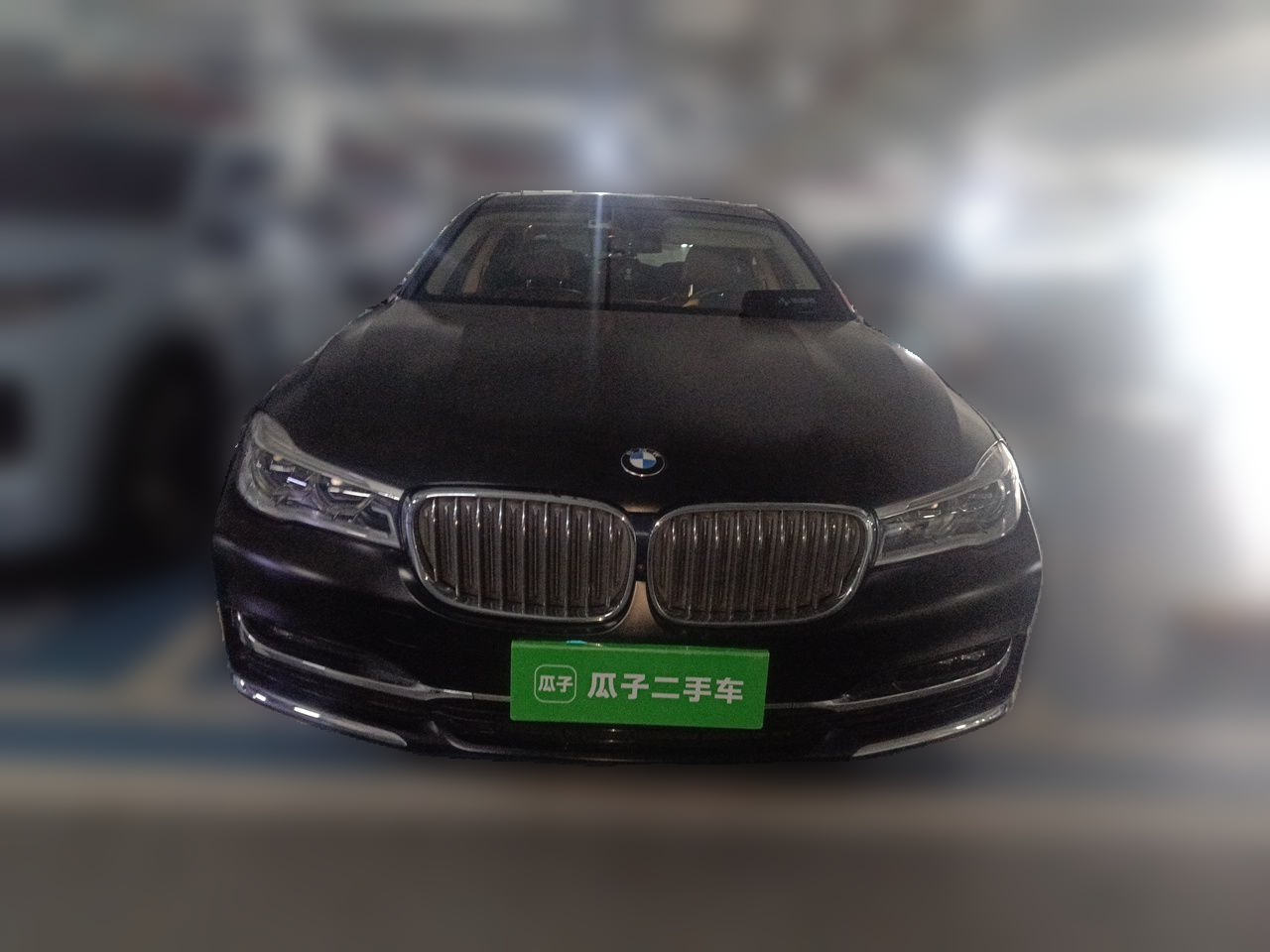 7 Series 2018 730Li Exclusive Excellence photo 2