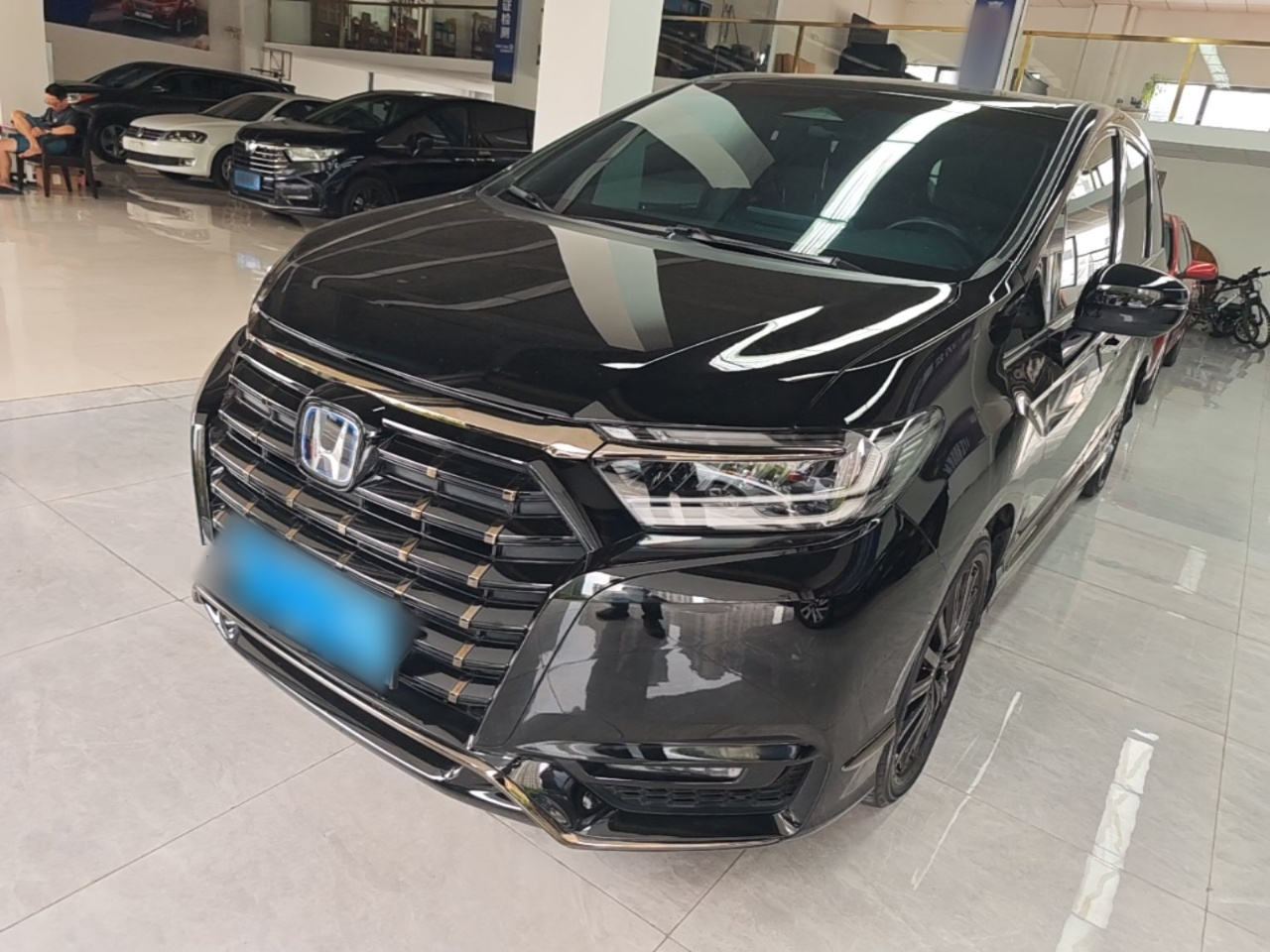 Elysion 2024 2.0L e:HEV Luxury