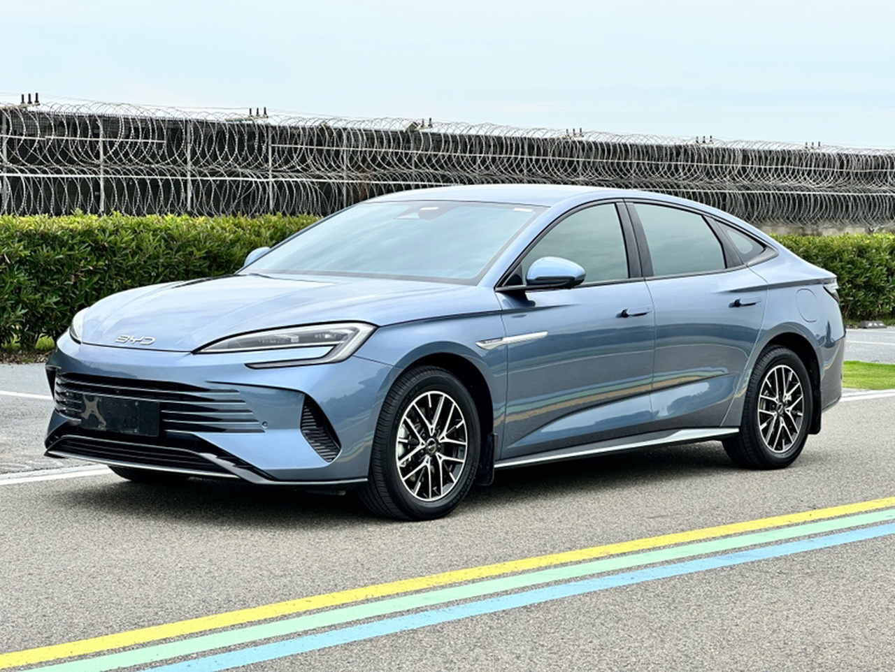 Seal 07 DM-i 2025 DM-i 1.5L 70km Elite