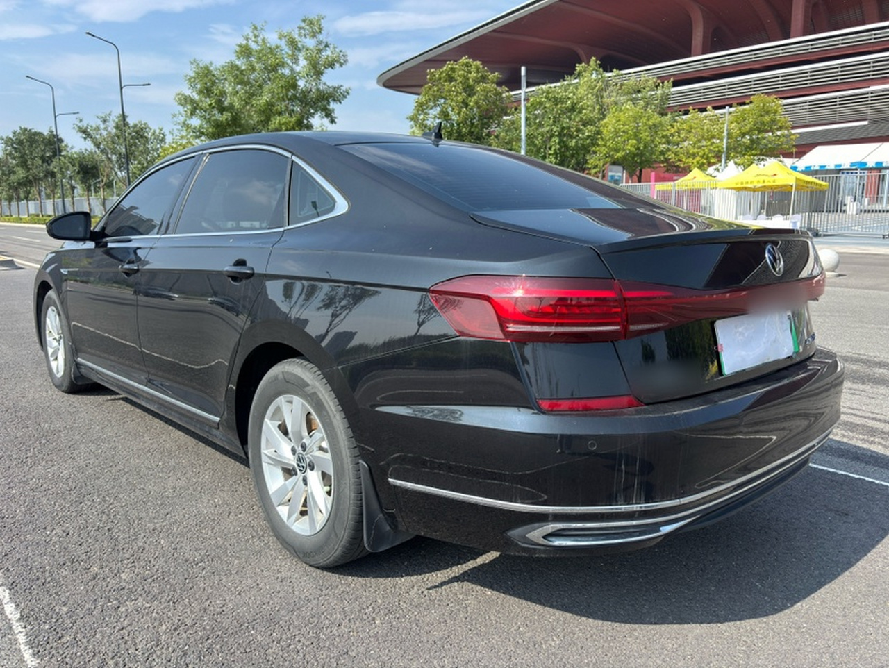 Passat EV 2022 430PHEV Hybrid Business photo 3