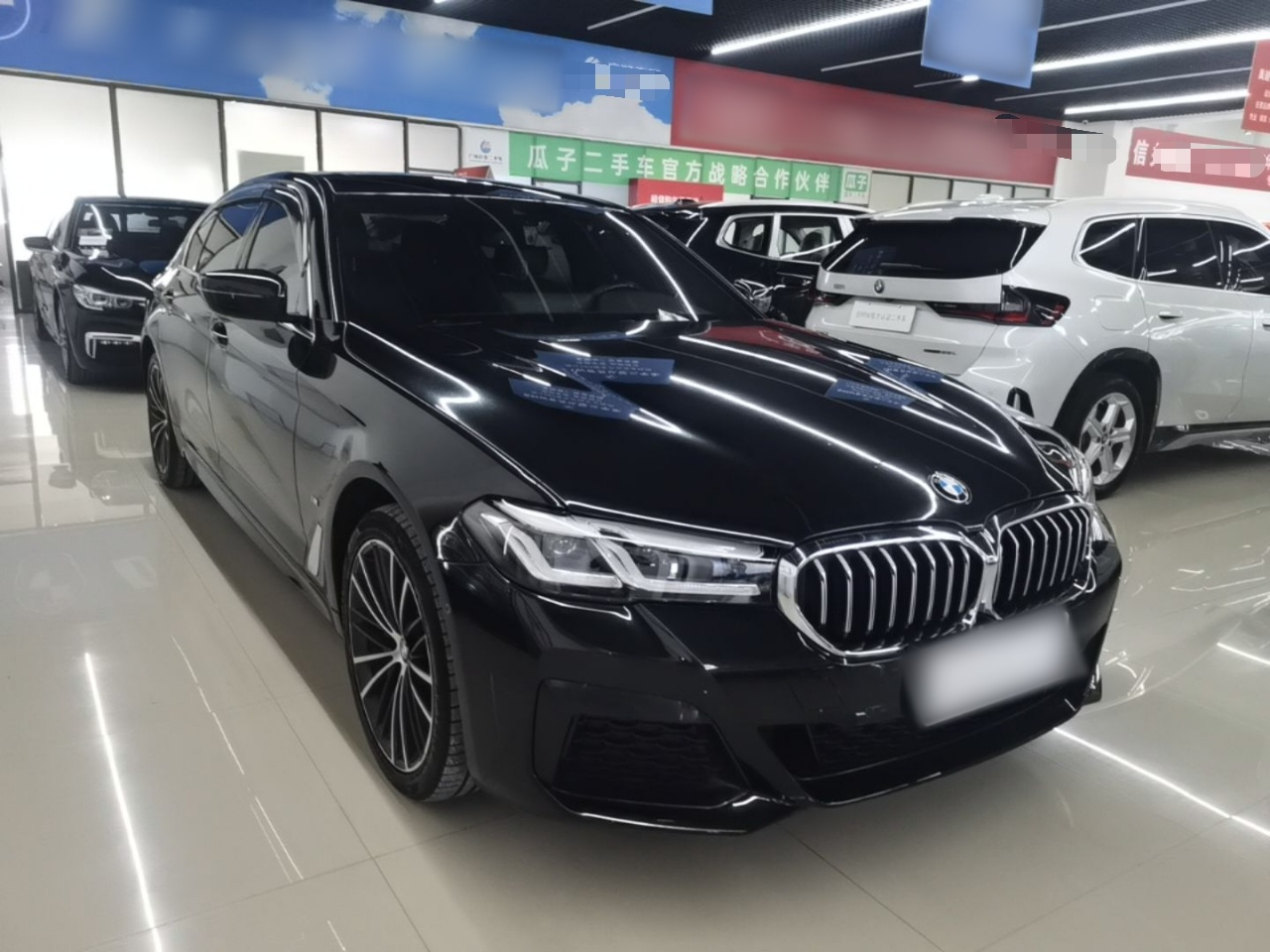 5 Series 2023 Facelift 530Li Leading M Sport Package photo 3
