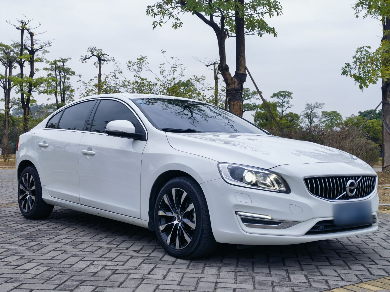 S60 2019 S60L Facelift T5 Advanced photo 4