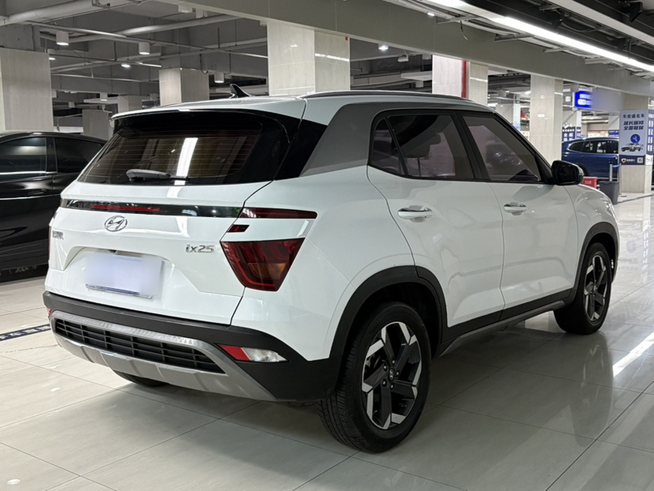 ix25 2020 1.5L CVT GLS Smart photo 2