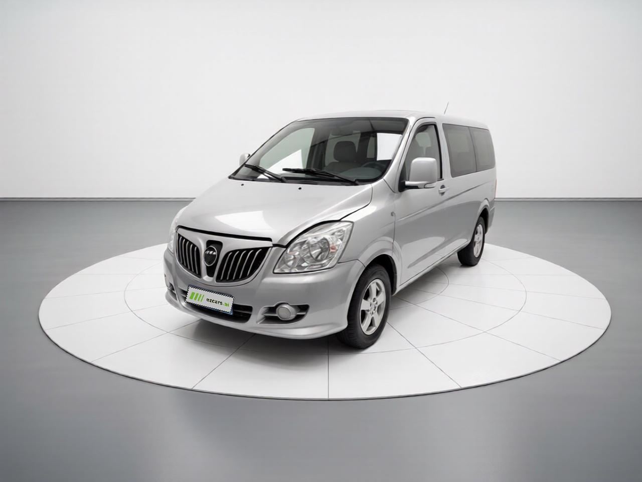 E 2017 2.0L Long Wheelbase 4Q20M