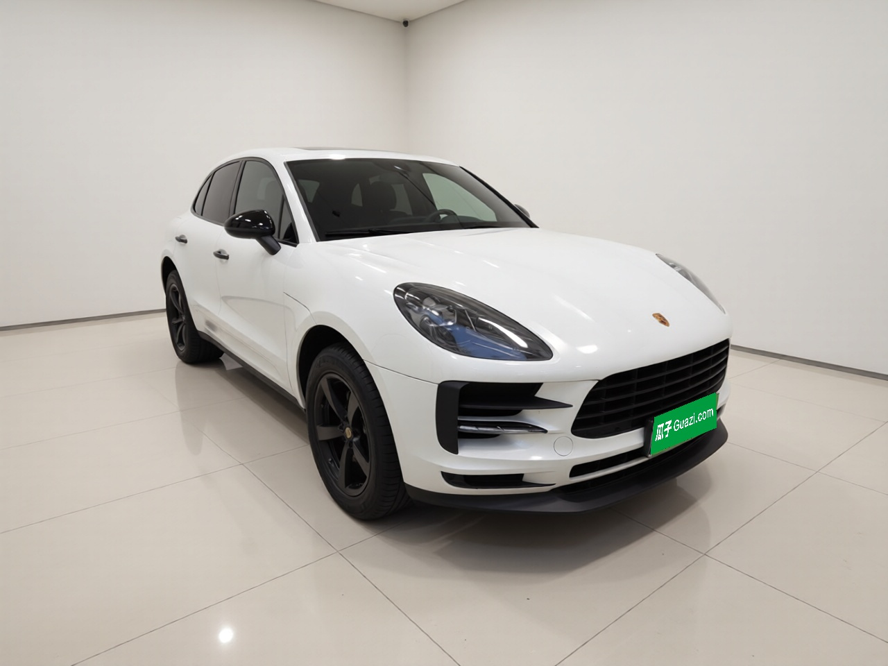 2021 Macan 2.0T photo 3