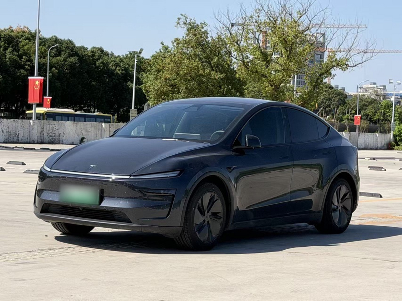 Model Y 2025 RWD