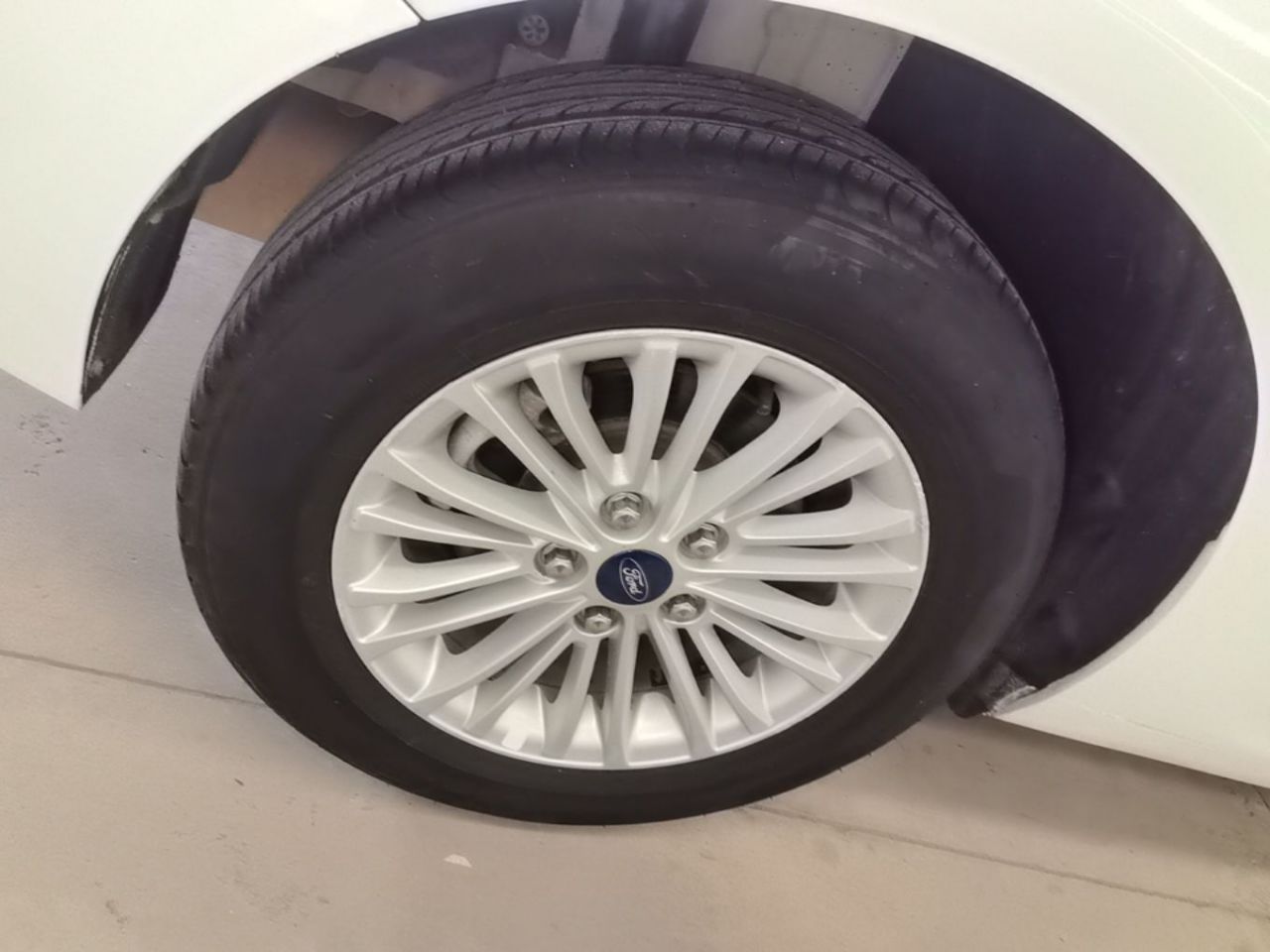 Escort 2017 Facelift 1.5L AT Comfort photo 4