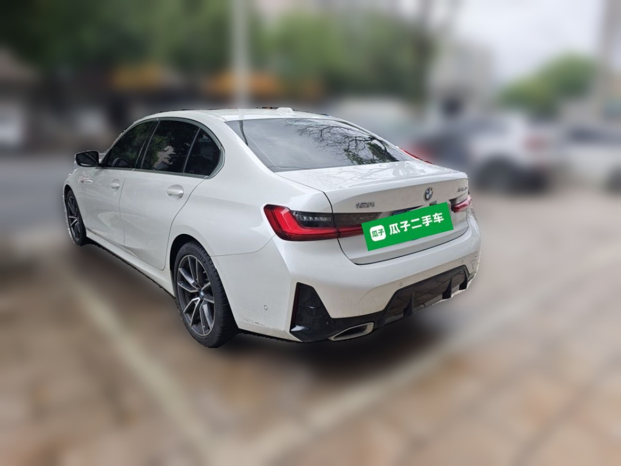 3 Series 2025 325Li M Sport Package photo 4