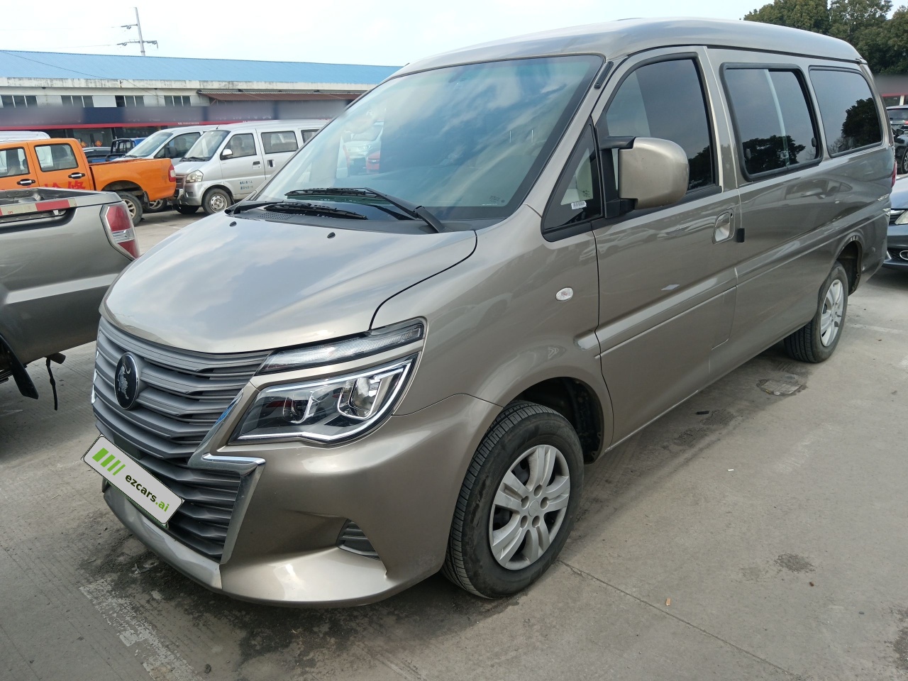 Lingzhi 2023 M5L 1.6L 5-Seater
