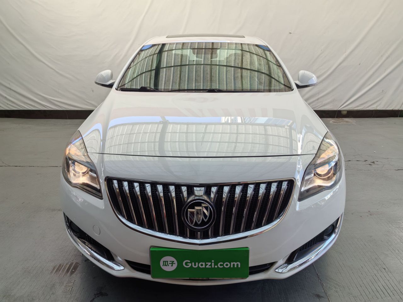 Regal 2015 1.6T Elite Tech photo 4