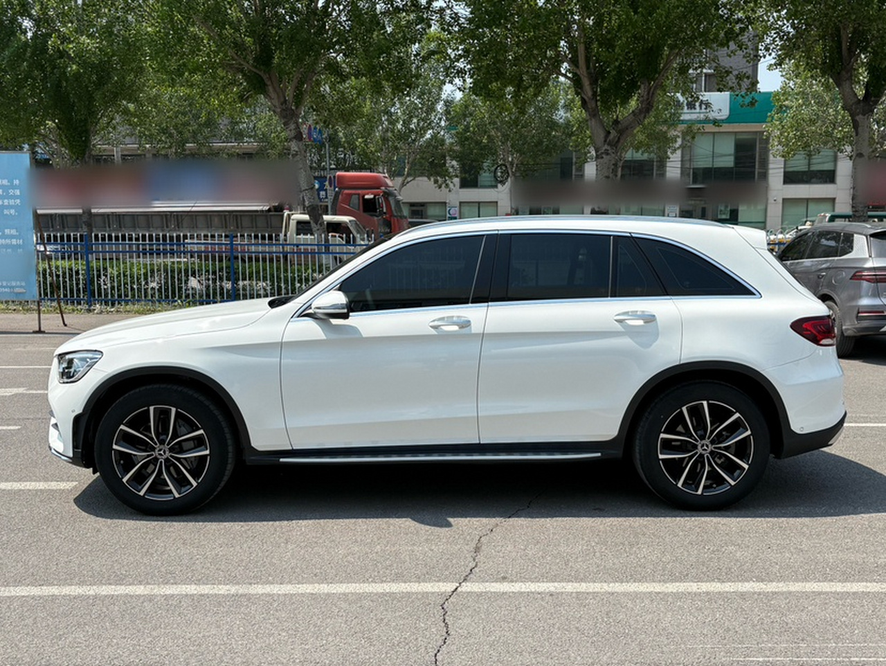 GLC 2022 Facelift GLC 260 L 4MATIC Luxury photo 4