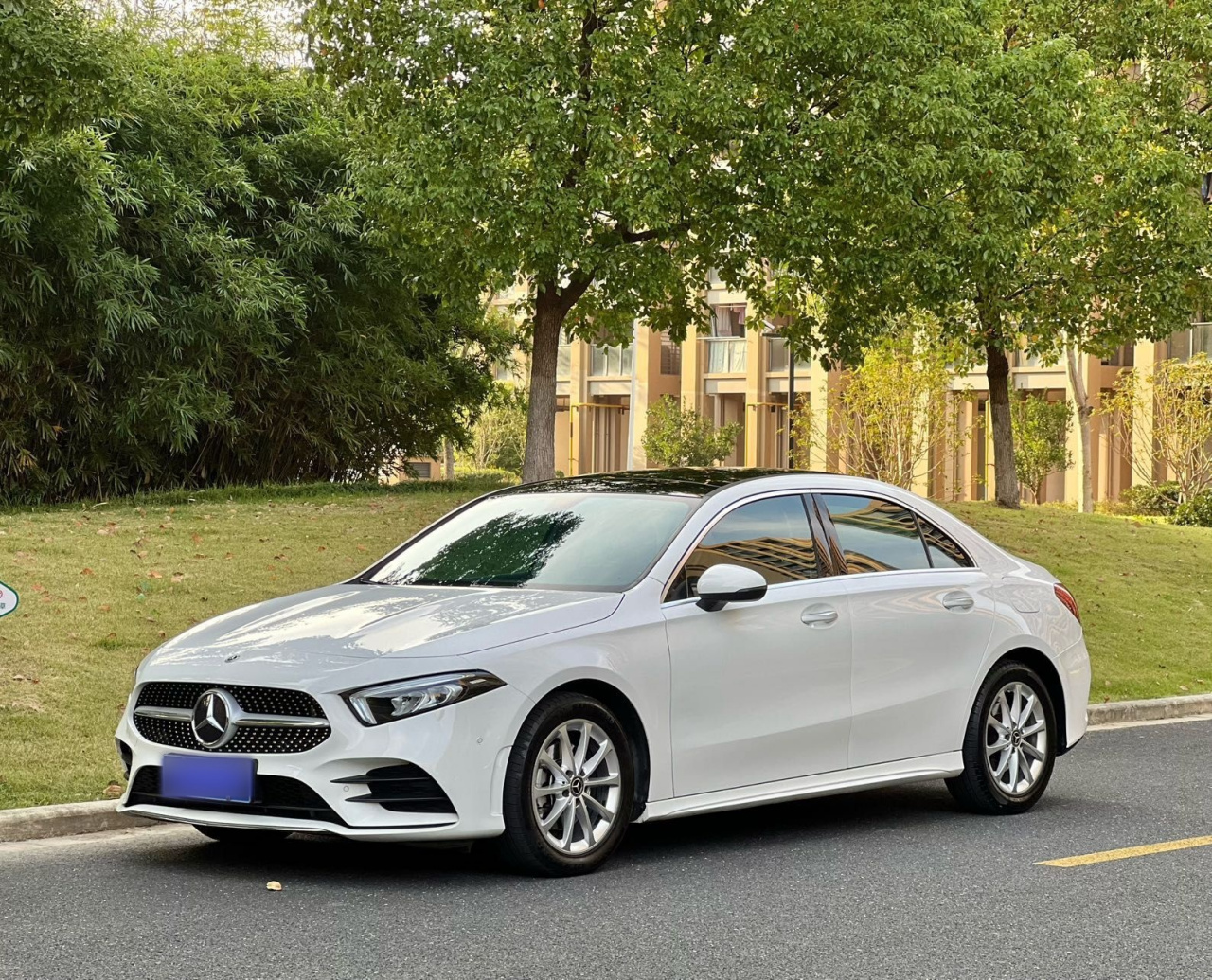 A-Class 2021 A 200 L Sport Fashion