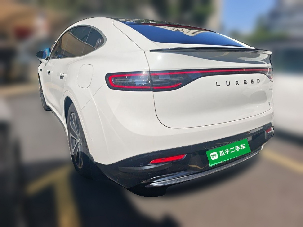 HIMA Luxeed R7 2024 EV 667km Pro photo 4