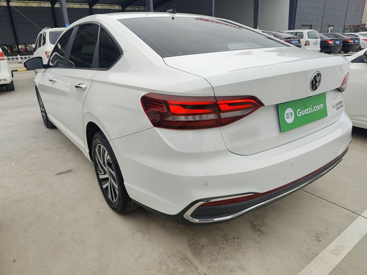 Lavida 2023 300TSI DSG photo 4