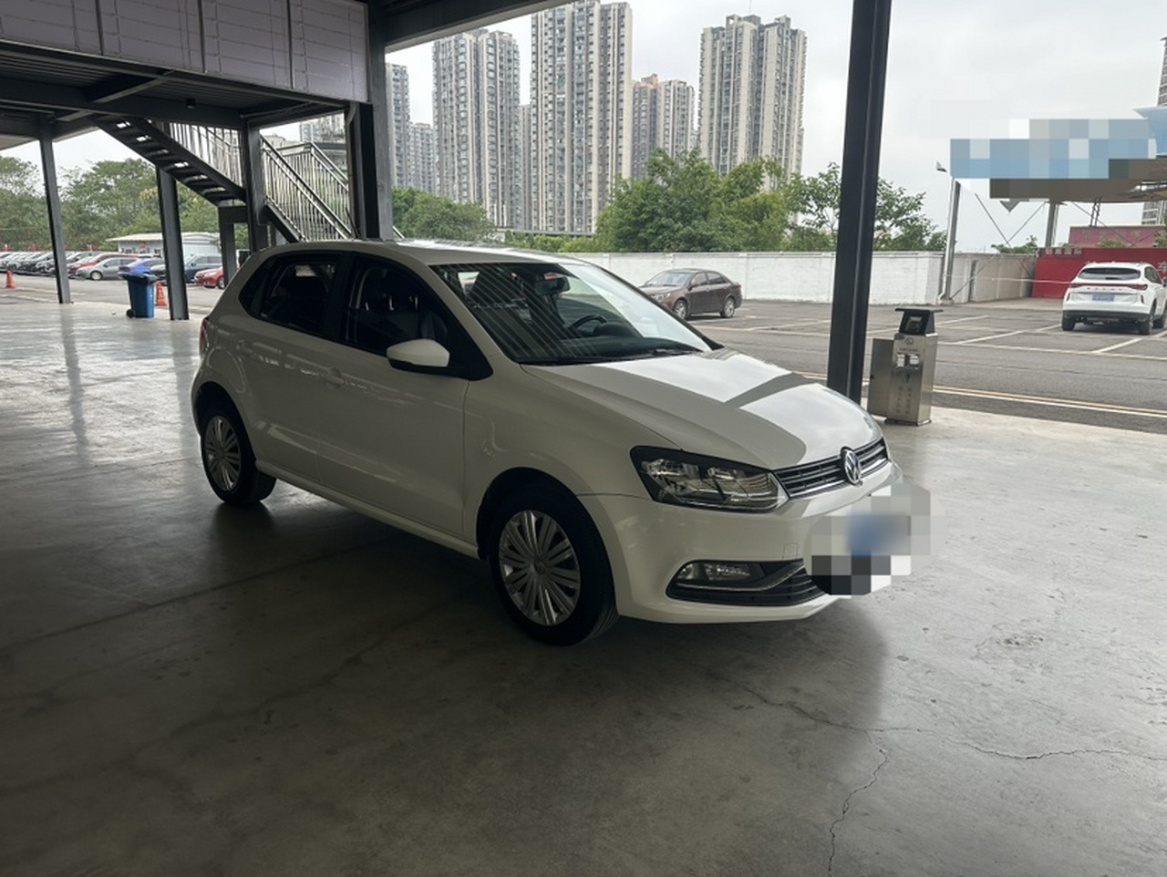 Polo 2016 1.6L AT Comfort photo 4