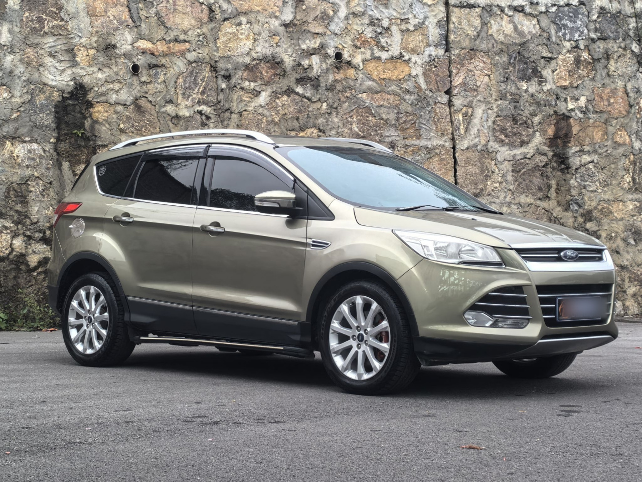 Kuga 2015 1.5L GTDi AWD Elite photo 2