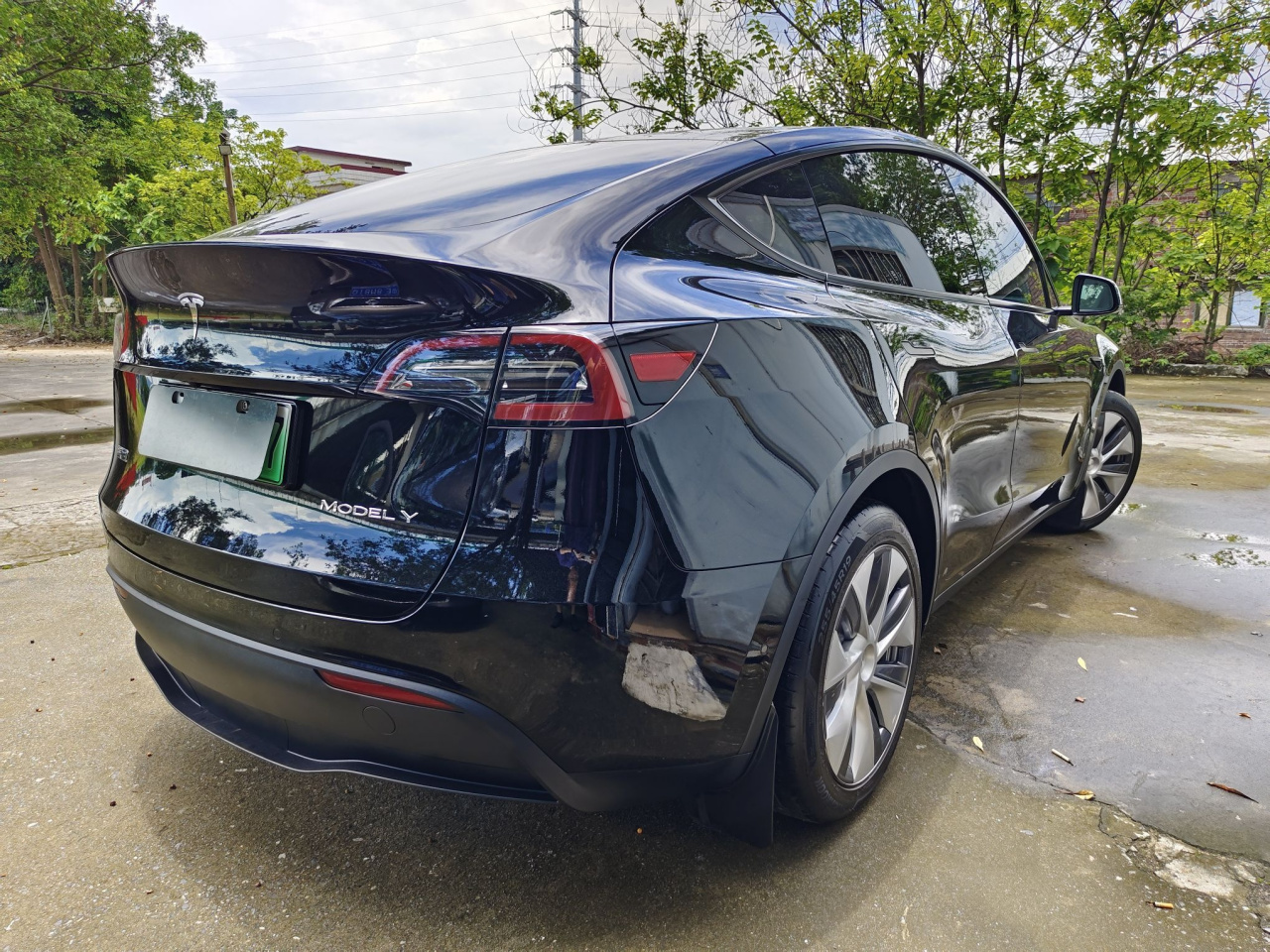 Model Y 2022 Facelift RWD photo 4