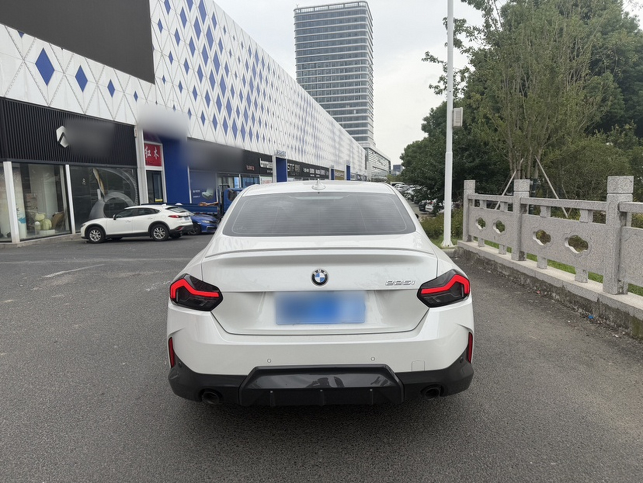 2 Series Imported 2022 225i M Sport Night Package photo 4