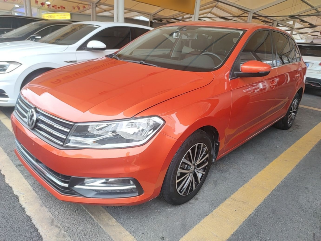 Santana 2015 1.6L AT Luxury