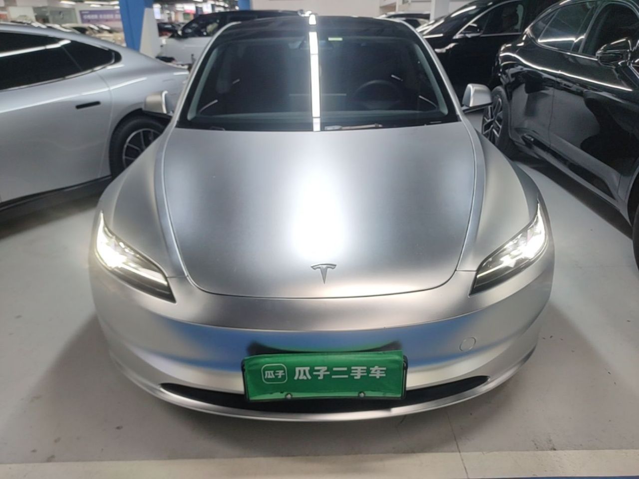 Model 3 2023 Long Range AWD photo 2