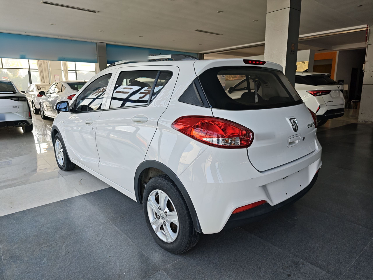 310 2016 1.2L MT Comfort photo 4