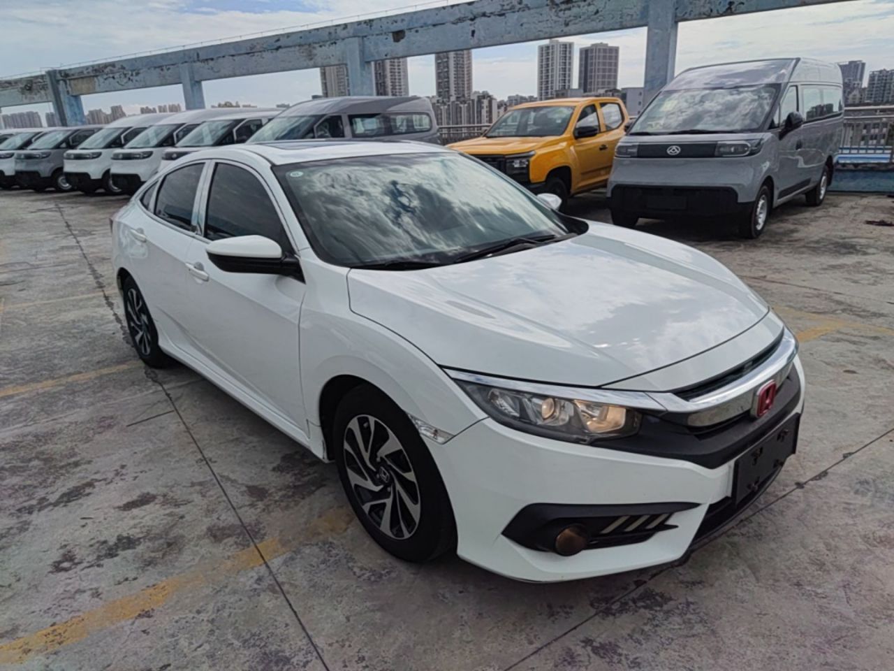 Civic 2016 220TURBO MT Luxury photo 5