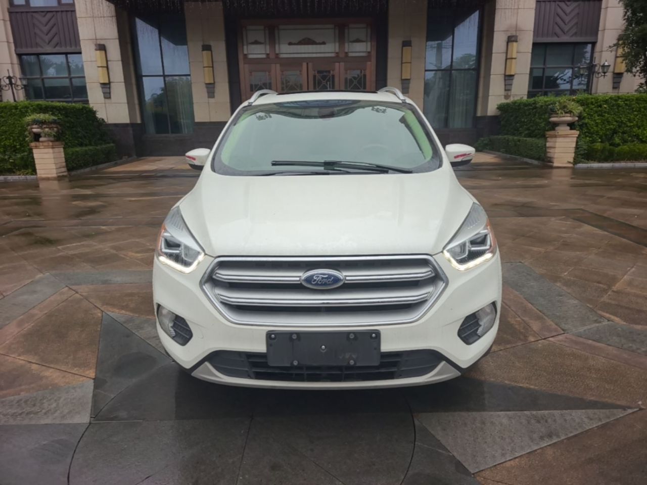 Kuga 2018 EcoBoost 180 RWD photo 2
